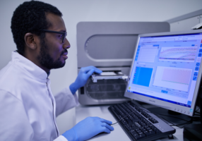 PCR device for detecting pathogens like SARS-CoV-2.